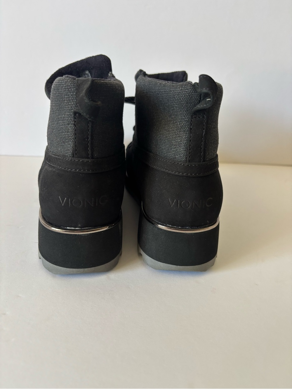 Women’s Vionic Nolan Genuine Leather Waterproof Ankle Boots - Picture 4 of 8
